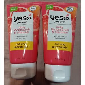 YES To Grapefruit Daily Facial Scrub & Cleanser w Vitamin C to Brighten 4 oz.